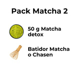Pack de Matcha detox 50g con batidor de bambú chasen, ideal para preparación tradicional de té Matcha.